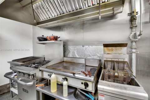 Immobilier commercial à vendre à Kendall, Floride № 1987486 - photo 13