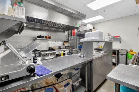 Immobilier commercial à vendre à Kendall, Floride № 1987486 - photo 10