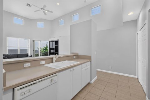 Touwnhouse à vendre à West Palm Beach, Floride: 3 chambres, 154.31 m2 № 2376117 - photo 18