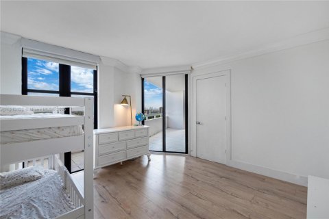 Condo in Miami, Florida, 2 bedrooms  № 1871290 - photo 20