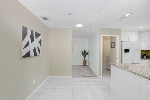 Condominio en venta en Sun City Center, Florida, 2 dormitorios, 139.17 m2 № 2113310 - foto 16