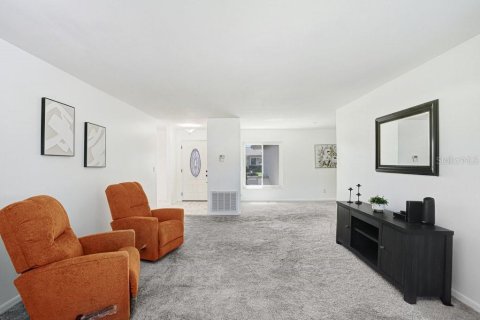 Condominio en venta en Sun City Center, Florida, 2 dormitorios, 139.17 m2 № 2113310 - foto 11