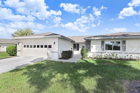Condominio en venta en Sun City Center, Florida, 2 dormitorios, 139.17 m2 № 2113310 - foto 3