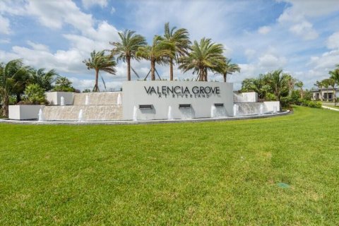 Villa ou maison à vendre à Port St. Lucie, Floride: 3 chambres, 191.75 m2 № 2417131 - photo 20