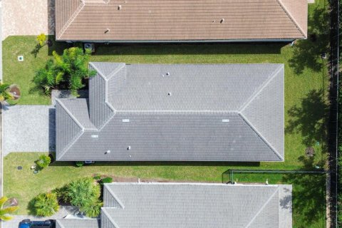 Villa ou maison à vendre à Port St. Lucie, Floride: 3 chambres, 191.75 m2 № 2417131 - photo 17
