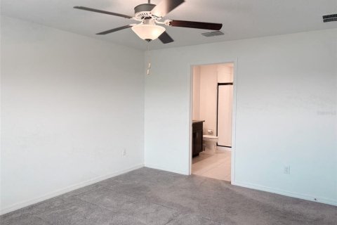 House in Wimauma, Florida 3 bedrooms, 143.07 sq.m. № 2196218 - photo 11