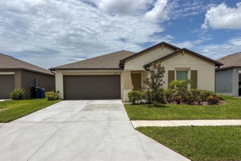 House in Wimauma, Florida 3 bedrooms, 143.07 sq.m. № 2196218