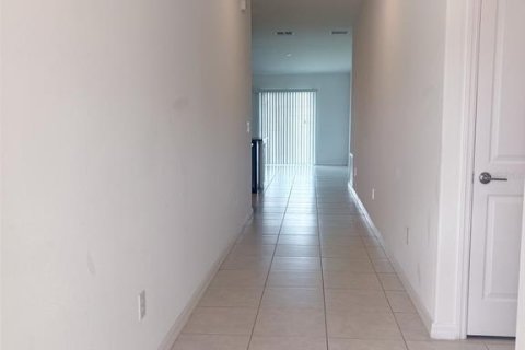 House in Wimauma, Florida 3 bedrooms, 143.07 sq.m. № 2196218 - photo 25