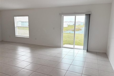House in Wimauma, Florida 3 bedrooms, 143.07 sq.m. № 2196218 - photo 3