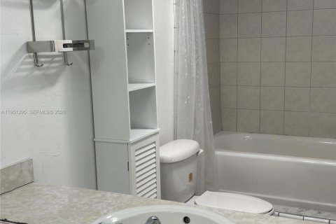 Copropriété à louer à Fort Lauderdale, Floride: 2 chambres, 124.86 m2 № 2153137 - photo 17