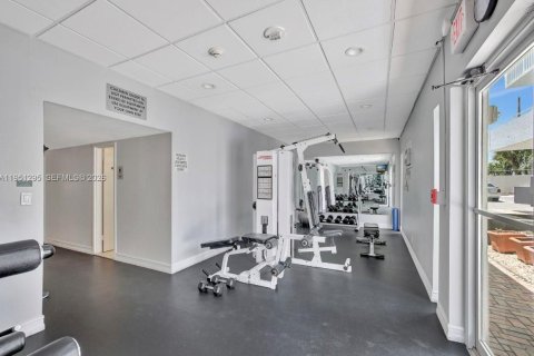 Copropriété à louer à Fort Lauderdale, Floride: 2 chambres, 124.86 m2 № 2153137 - photo 23