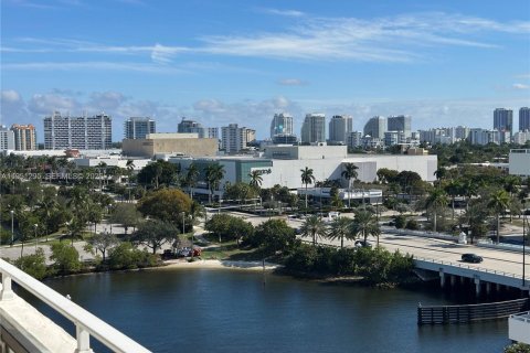 Copropriété à louer à Fort Lauderdale, Floride: 2 chambres, 124.86 m2 № 2153137 - photo 10