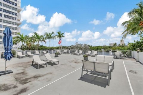 Copropriété à louer à Fort Lauderdale, Floride: 2 chambres, 124.86 m2 № 2153137 - photo 30