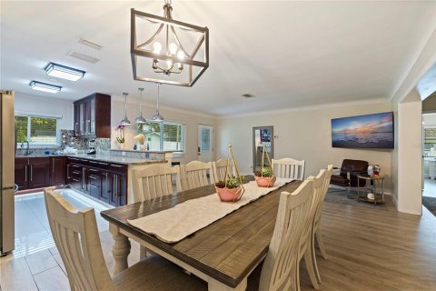 Villa ou maison à vendre à Largo, Floride: 4 chambres, 177.54 m2 № 1902125 - photo 13