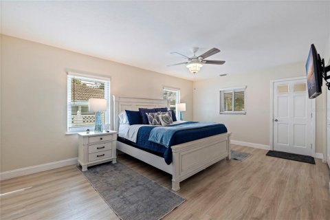 Villa ou maison à vendre à Largo, Floride: 4 chambres, 177.54 m2 № 1902125 - photo 26