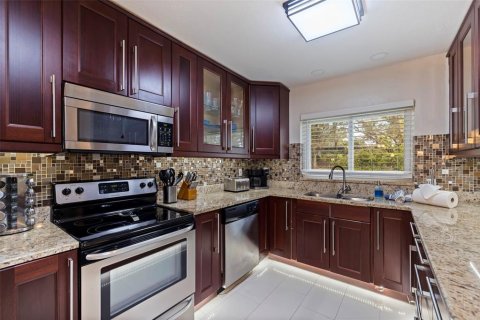 Casa en venta en Largo, Florida, 4 dormitorios, 177.54 m2 № 1902125 - foto 18