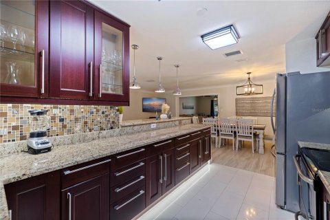 Villa ou maison à vendre à Largo, Floride: 4 chambres, 177.54 m2 № 1902125 - photo 17