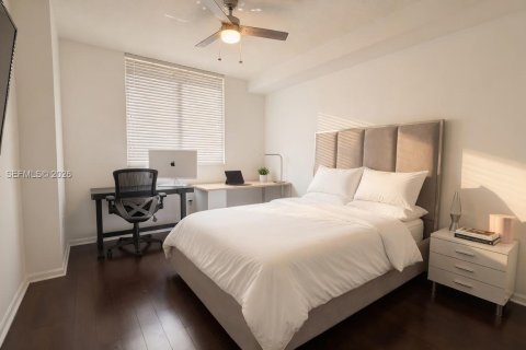 Condo in Aventura, Florida, 2 bedrooms № 2076178 - photo 11