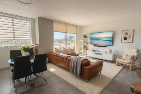 Condo in Aventura, Florida, 2 bedrooms № 2076178 - photo 14