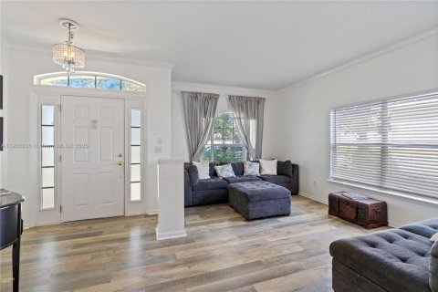 House in Jacksonville, Florida 4 bedrooms, 266.44 sq.m. № 1953738 - photo 14
