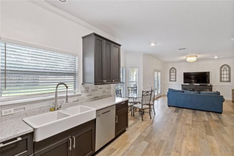 House in Jacksonville, Florida 4 bedrooms, 266.44 sq.m. № 1953738 - photo 24