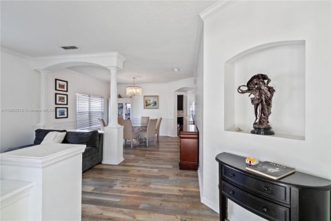 House in Jacksonville, Florida 4 bedrooms, 266.44 sq.m. № 1953738 - photo 11