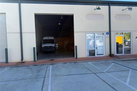 Immobilier commercial à DeLand, Floride 182.09 m2 № 2099519