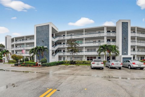 Купить кондоминиум в Дирфилд-Бич, Флорида 1 спальня, 65.03м2, № 1988777 - фото 30