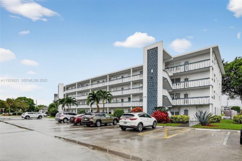 Купить кондоминиум в Дирфилд-Бич, Флорида 1 спальня, 65.03м2, № 1988777 - фото 5