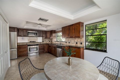 Casa en alquiler en Belleair Beach, Florida, 5 dormitorios, 294.31 m2 № 2233425 - foto 8