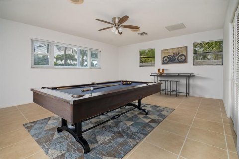 Casa en alquiler en Belleair Beach, Florida, 5 dormitorios, 294.31 m2 № 2233425 - foto 25