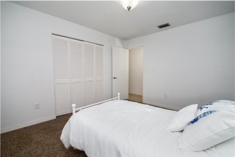 Casa en alquiler en Belleair Beach, Florida, 5 dormitorios, 294.31 m2 № 2233425 - foto 21