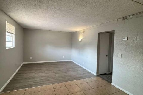 Apartment in Jacksonville, Florida 2 bedrooms, 84.73 sq.m. № 2260235 - photo 2