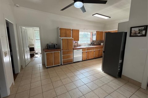 House in Pierson, Florida 4 bedrooms, 132.66 sq.m. № 1534935 - photo 11