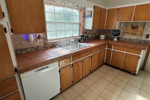 House in Pierson, Florida 4 bedrooms, 132.66 sq.m. № 1534935 - photo 13