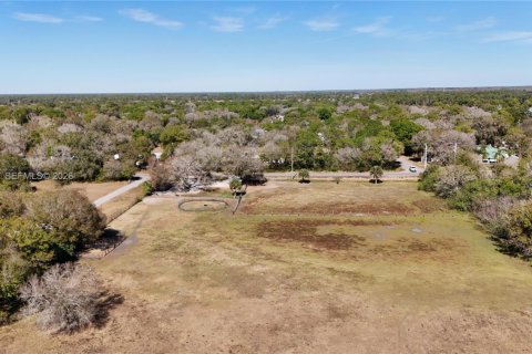 Terreno en venta en Okeechobee, Florida № 2080785 - foto 17
