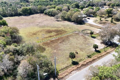 Terreno en venta en Okeechobee, Florida № 2080785 - foto 3
