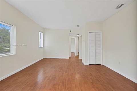 Condo in Miami, Florida, 2 bedrooms  № 2060916