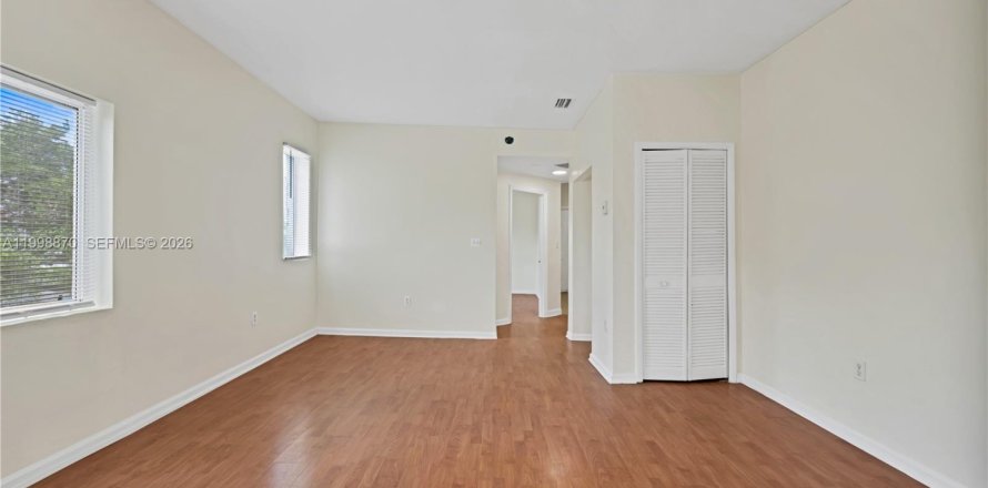 Condo in Miami, Florida, 2 bedrooms  № 2060916