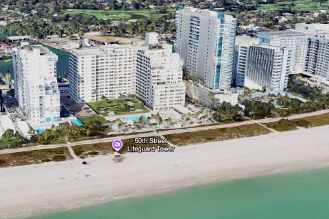 Condo in Miami Beach, Florida, 1 bedroom № 2005345