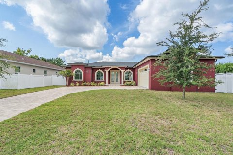 House in Saint Petersburg, Florida 3 bedrooms, 222.32 sq.m. № 1761517 - photo 2