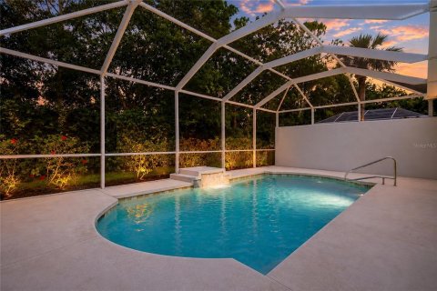 House in Bradenton, Florida 2 bedrooms, 170.66 sq.m. № 2167131 - photo 2