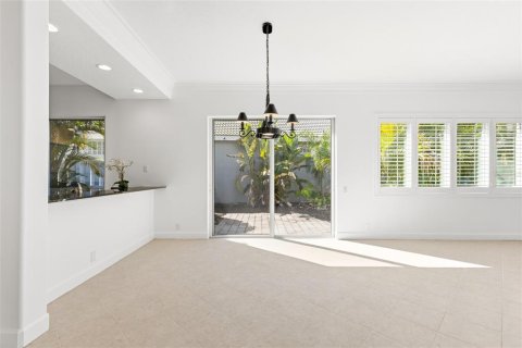 House in Bradenton, Florida 2 bedrooms, 170.66 sq.m. № 2167131 - photo 14