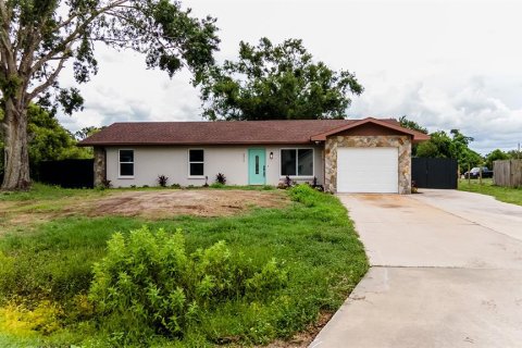 Casa en venta en Bradenton, Florida, 3 dormitorios, 137.87 m2 № 1777043 - foto 1