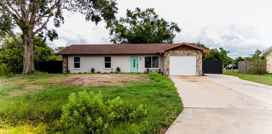 Casa en Bradenton, Florida 3 dormitorios, 137.87 m2 № 1777043