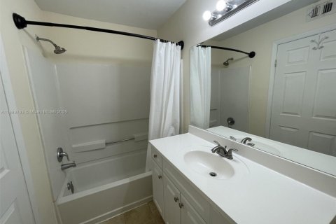 Copropriété à louer à Boynton Beach, Floride: 1 chambre, 73.49 m2 № 1945623 - photo 11
