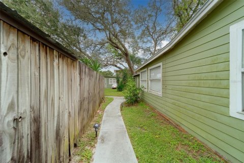 Terreno en venta en Largo, Florida № 1915609 - foto 15