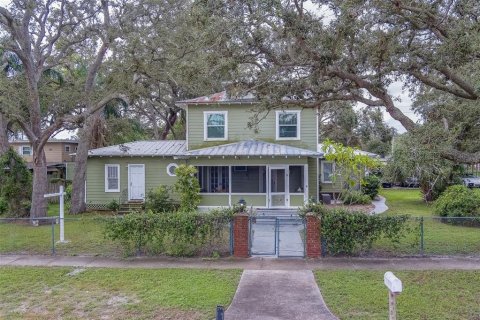 Terreno en venta en Largo, Florida № 1915609 - foto 1