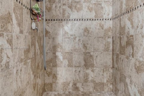 Adosado en venta en Pembroke Pines, Florida, 3 dormitorios, 140.38 m2 № 2025384 - foto 17