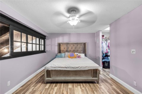 Adosado en venta en Pembroke Pines, Florida, 3 dormitorios, 140.38 m2 № 2025384 - foto 14